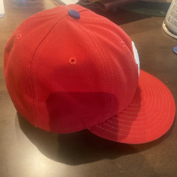 Philadelphia Phillies Ball Cap - Picture 5 of 11